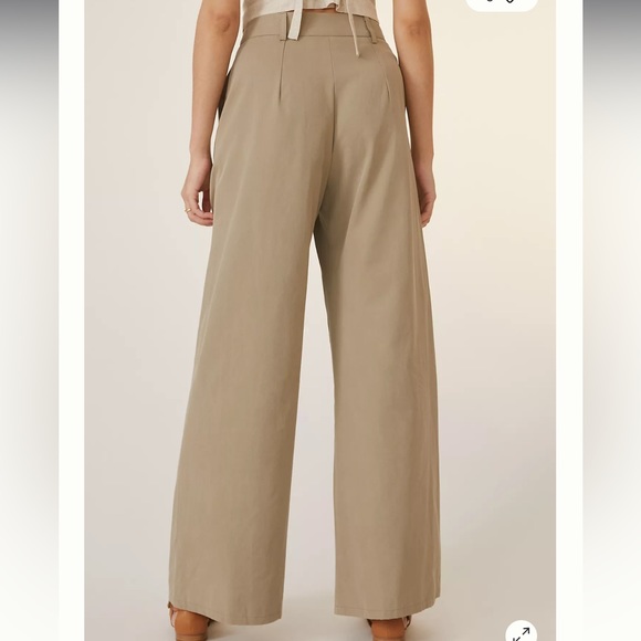 NWT Anthropologie / Amadi Pleated Wide-Leg Pants size Medium in Sand Beige Retro - Picture 5 of 11